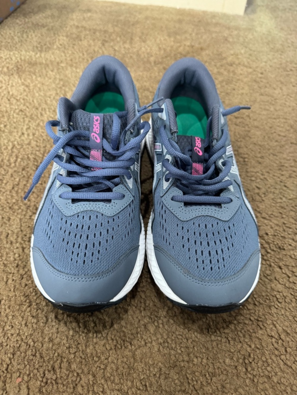 Womens 10W Asics Gel Contend 8
